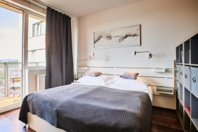 High-Sky O2 arena Apartment with garage parking and AC